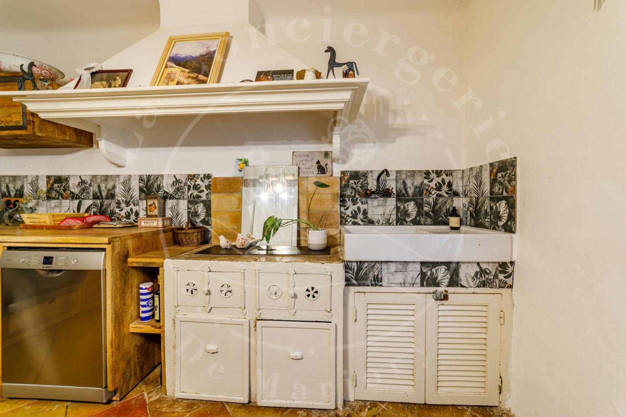 Holiday home Maison Les Borrels 2 *